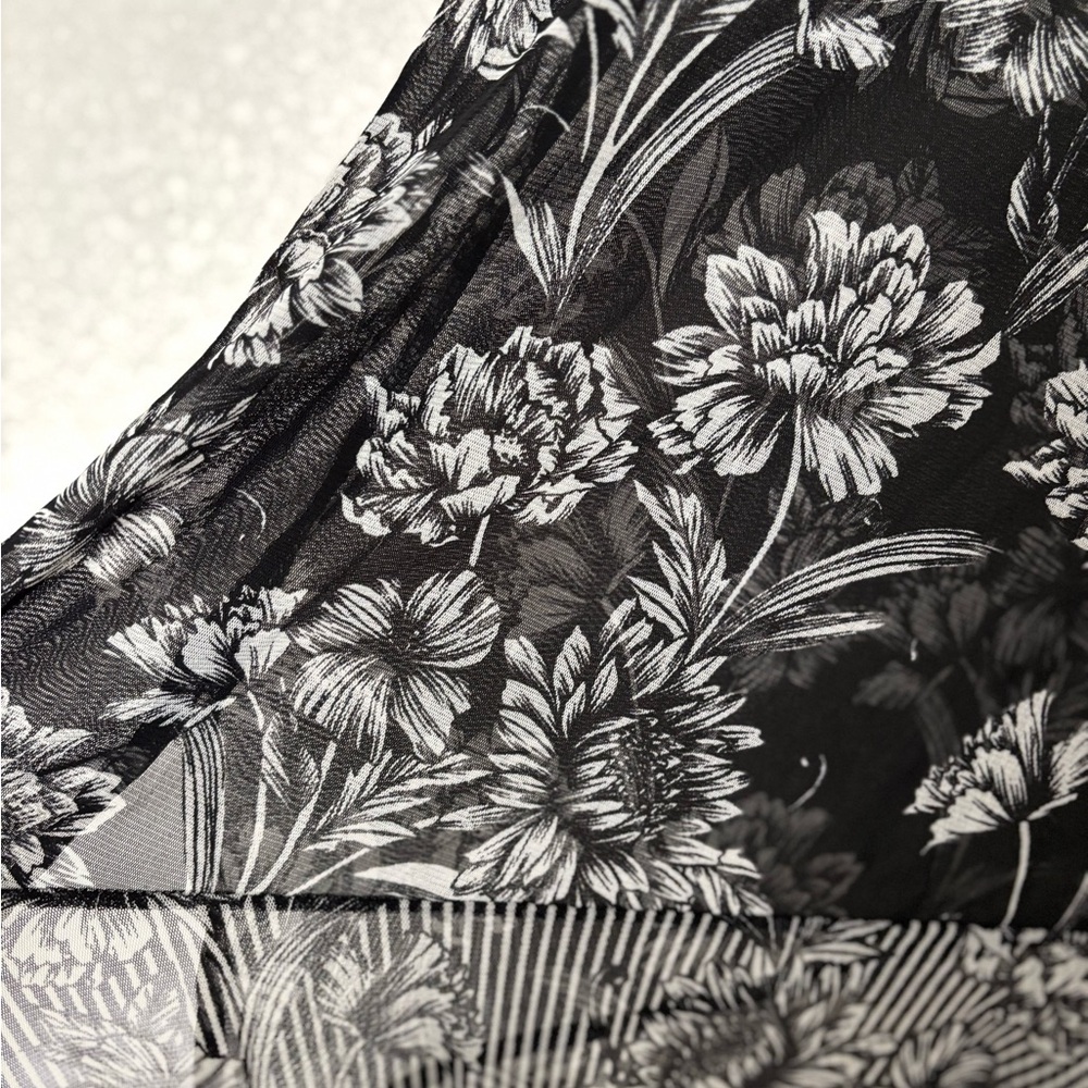 INC International Concepts Black and White Floral Top - Picture 6 of 7